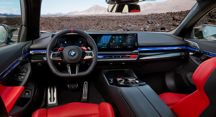 BMW M5 Touring (G99) 2024 Cockpit